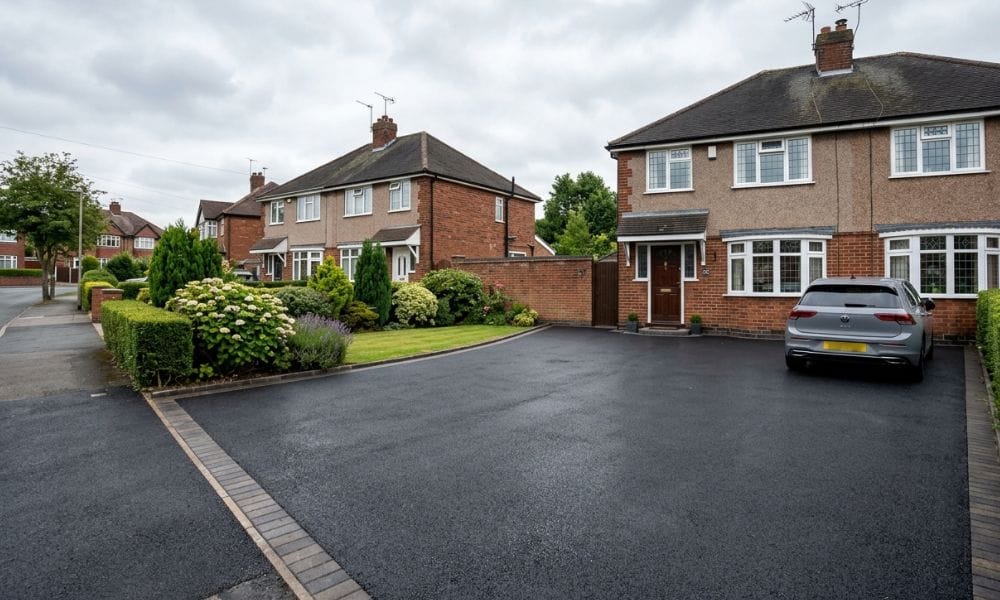 how long does tarmac driveway last?